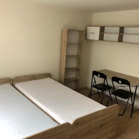 Rd Oskol 民宿 克罗梅日什